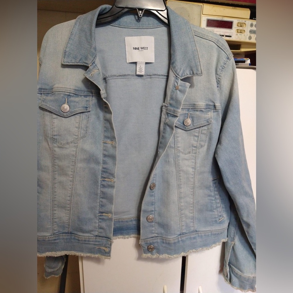 nine west blue jean jacket, size L